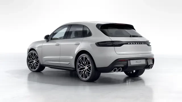 2026 Porsche Macan - Image 22 of 30