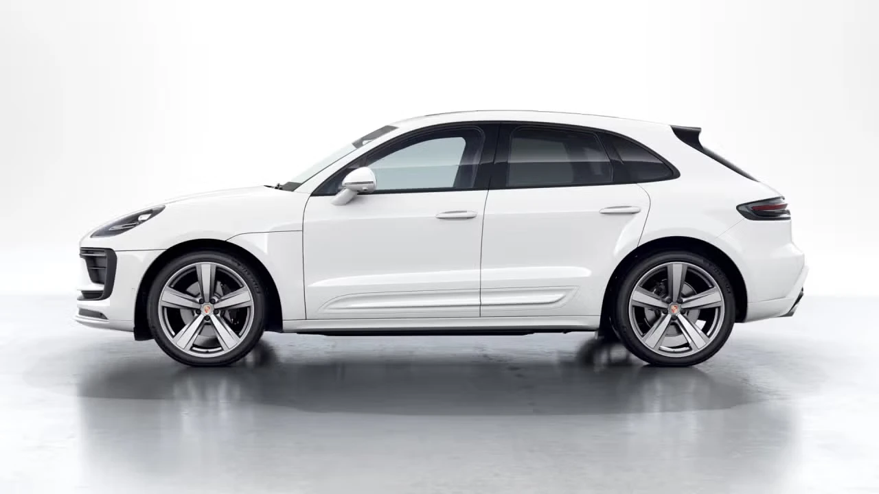 2026 Porsche Macan - Image 12 of 30
