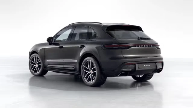 2026 Porsche Macan - Image 18 of 30