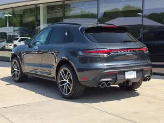 2026 Porsche Macan Electric - Image 17 of 31