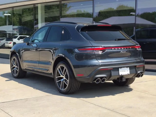 2026 Porsche Macan Electric - Image 18 of 31