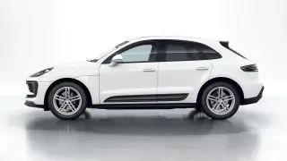 2026 Porsche Macan - Image 13 of 31