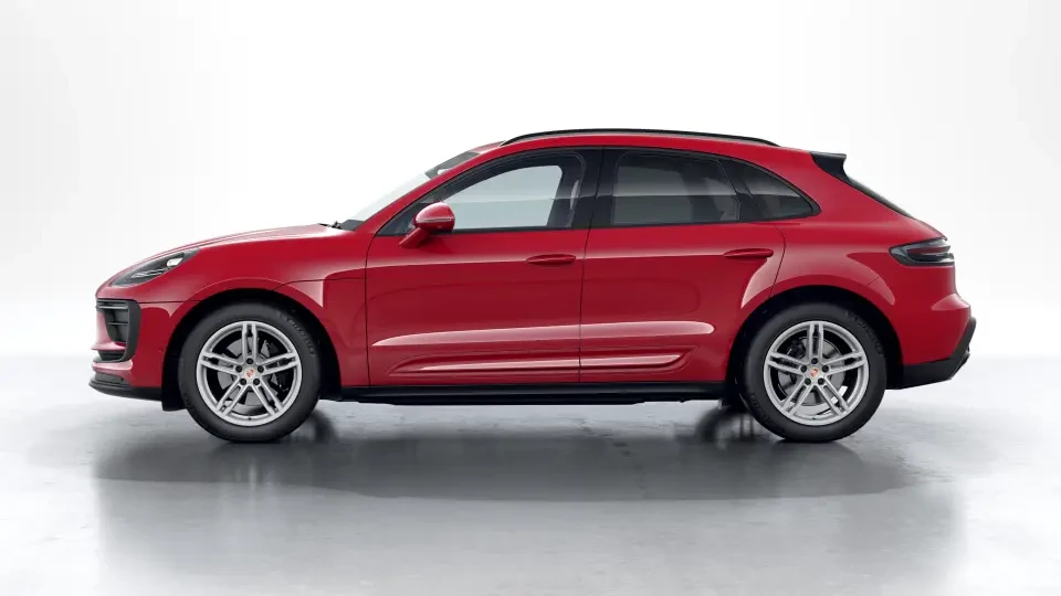 2026 Porsche Macan - Image 15 of 30