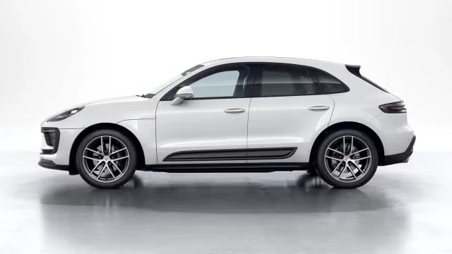 2026 Porsche Macan - Image 10 of 30
