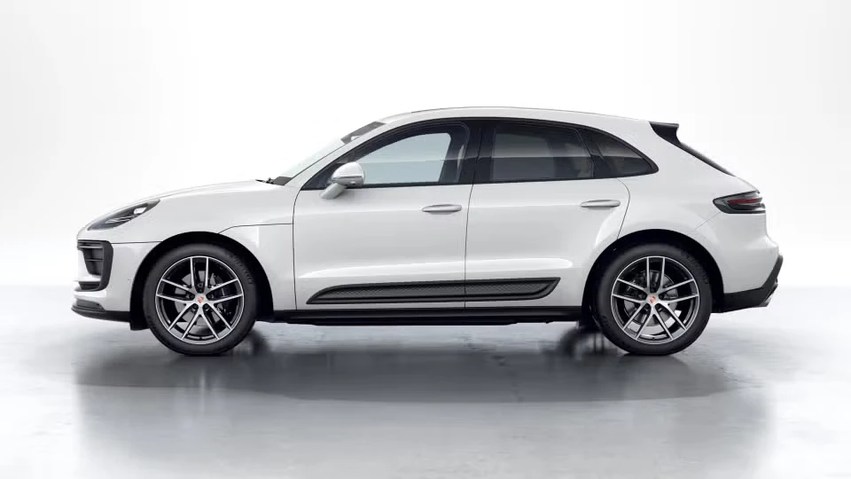 2026 Porsche Macan - Image 11 of 30