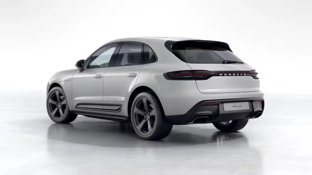 2026 Porsche Macan - Image 18 of 30