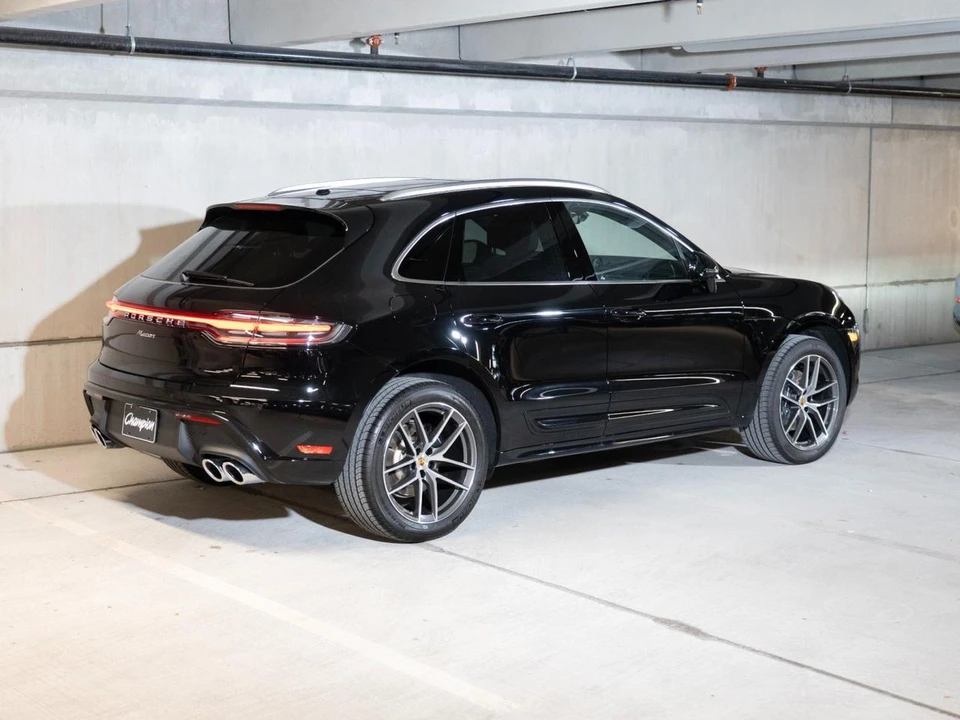 2026 Porsche Macan Electric - Image 9 of 26