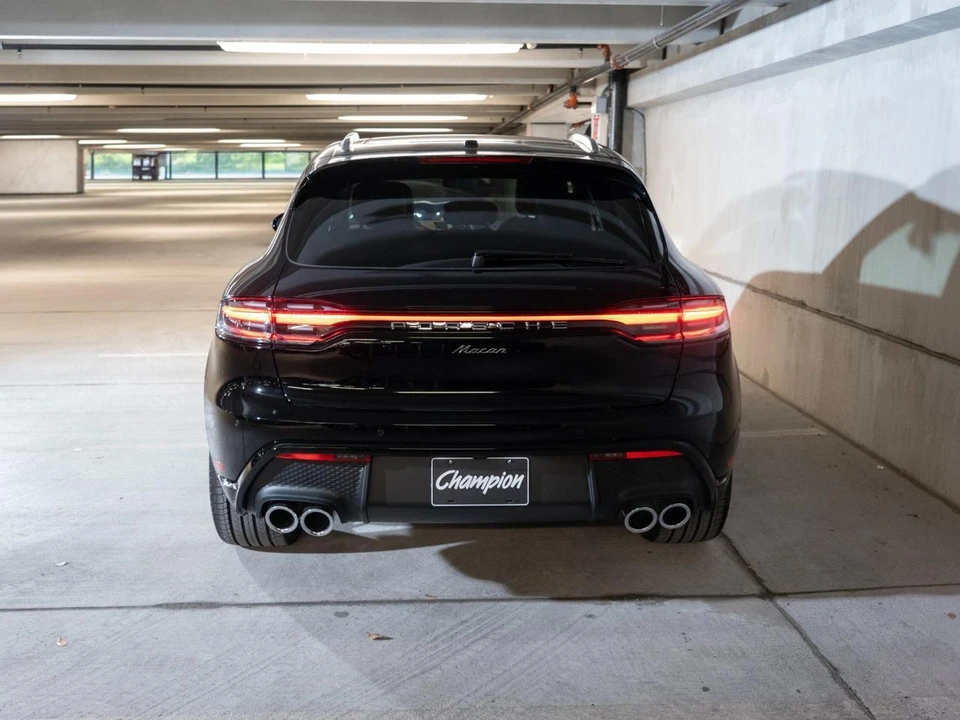 2026 Porsche Macan Electric - Image 10 of 26