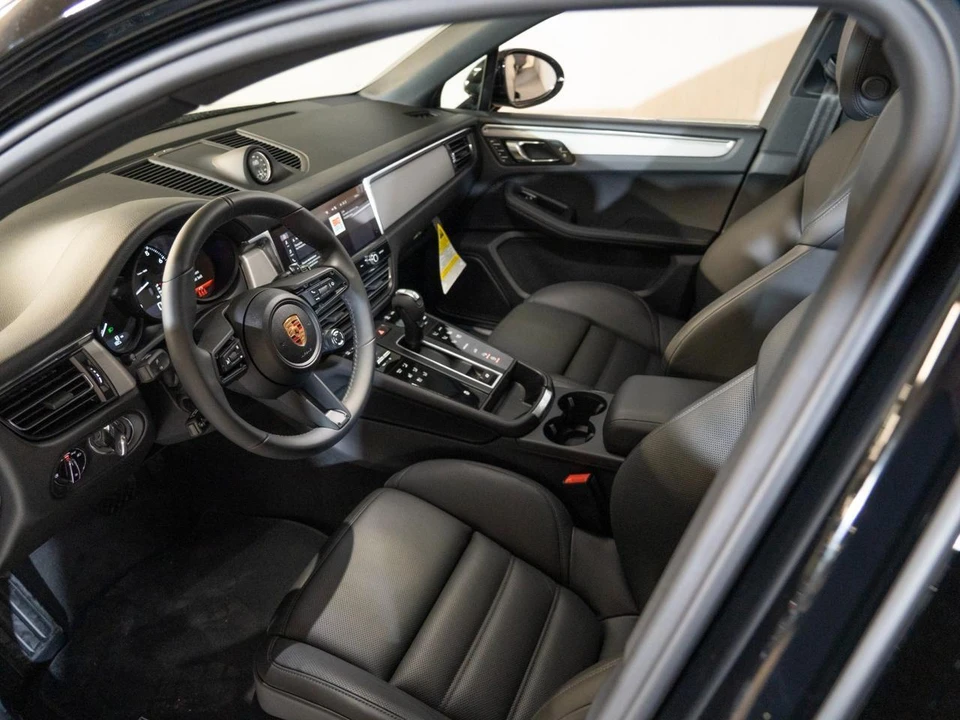 2026 Porsche Macan Electric - Image 4 of 26