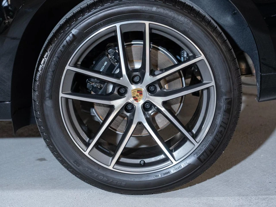 2026 Porsche Macan Electric - Image 11 of 26