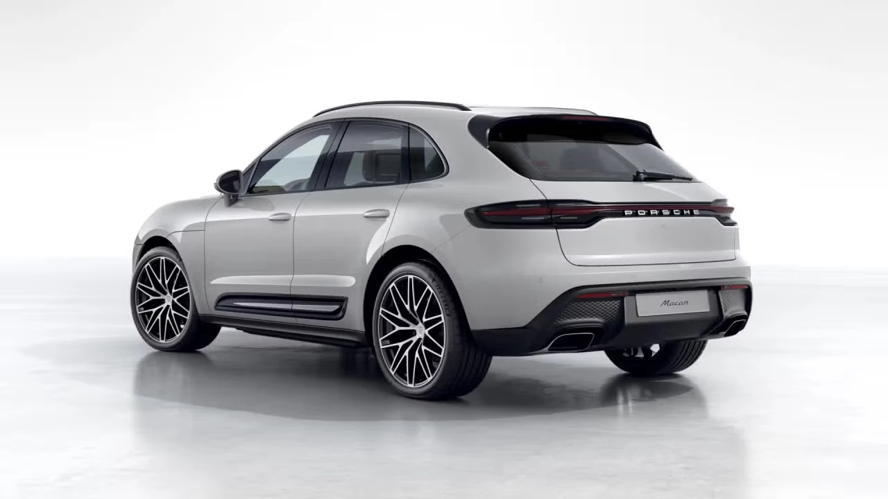 2026 Porsche Macan - Image 20 of 30