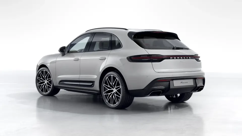 2026 Porsche Macan - Image 23 of 30