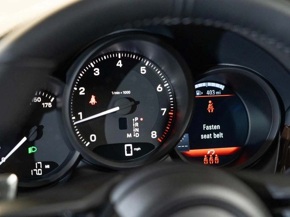 2026 Porsche Macan Electric - Image 19 of 29