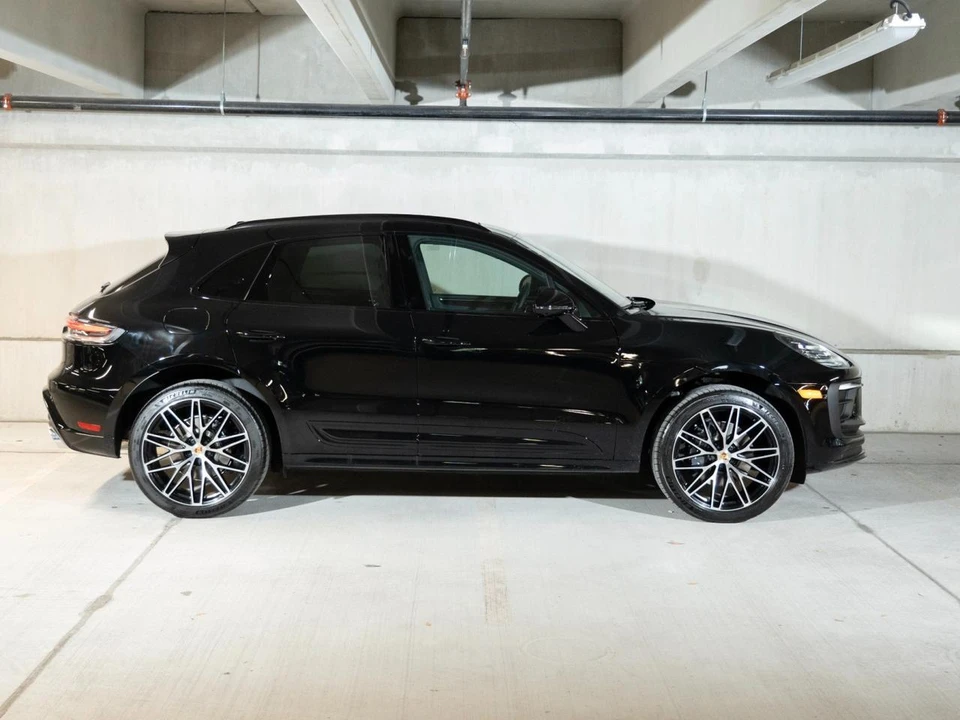 2026 Porsche Macan Electric - Image 8 of 29