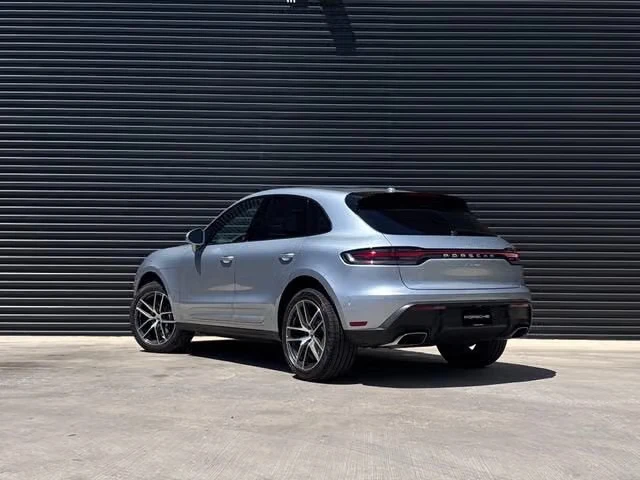 2026 Porsche Macan Electric - Image 20 of 31