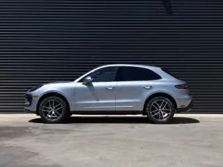 2026 Porsche Macan Electric - Image 9 of 31