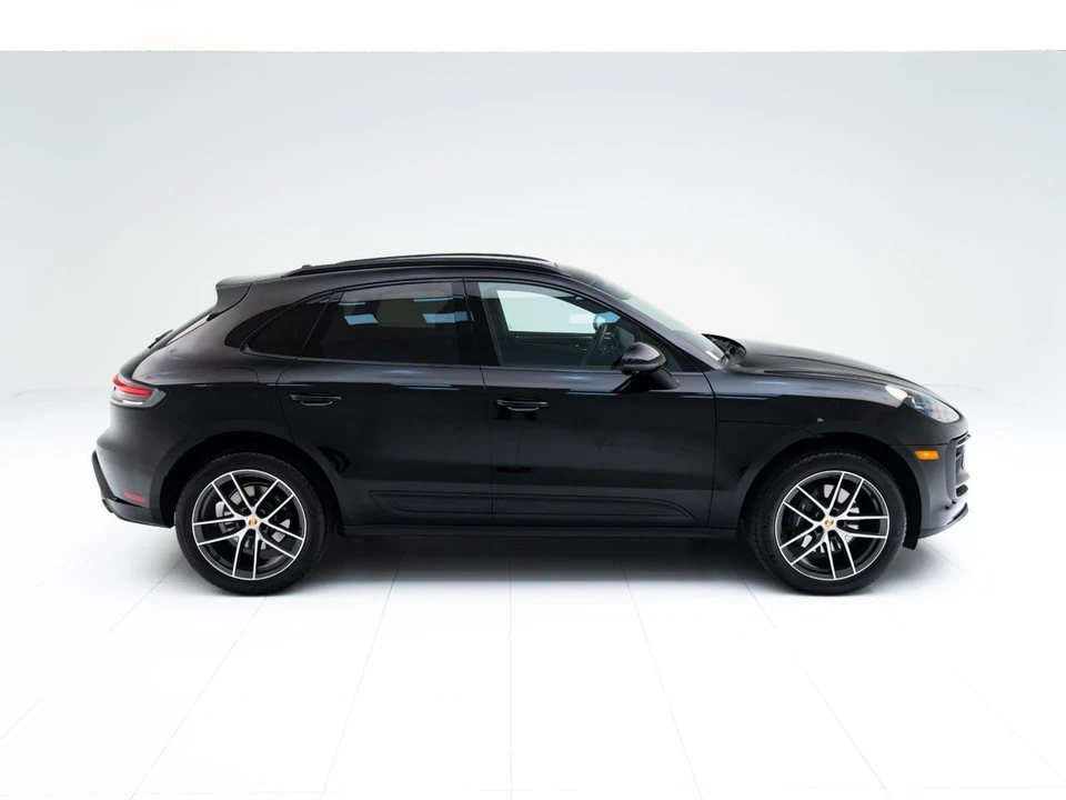 2026 Porsche Macan - Image 8 of 29