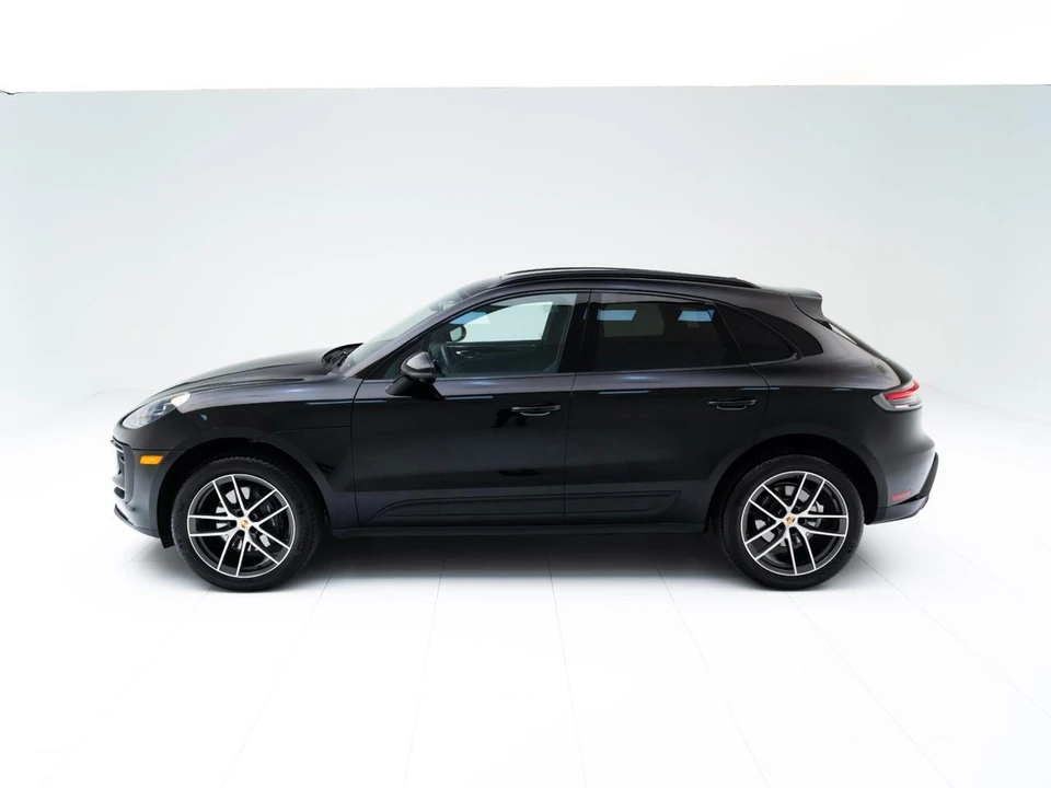 2026 Porsche Macan - Image 2 of 29