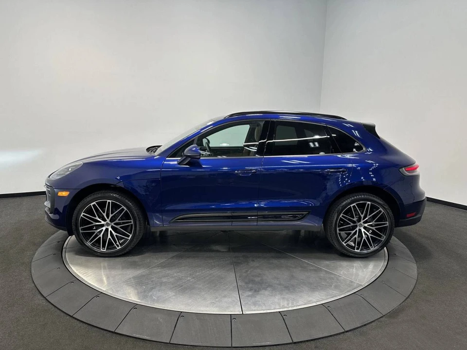 2026 Porsche Macan - Image 2 of 4