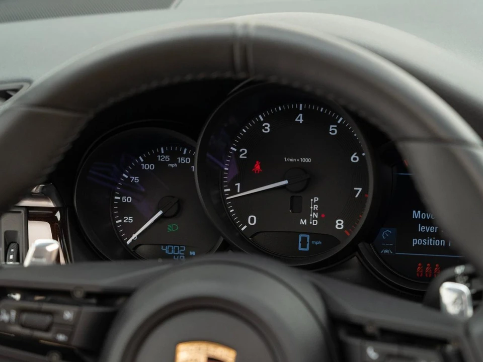 2026 Porsche Macan - Image 29 of 30