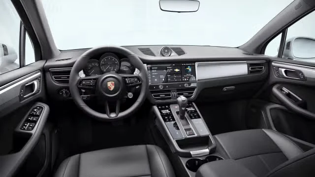 2026 Porsche Macan - Image 26 of 31