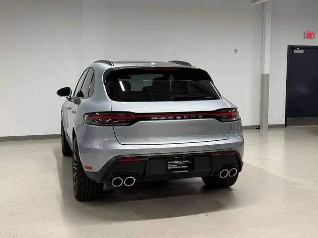 2026 Porsche Macan Electric - Image 3 of 5