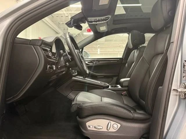 2026 Porsche Macan Electric - Image 5 of 5