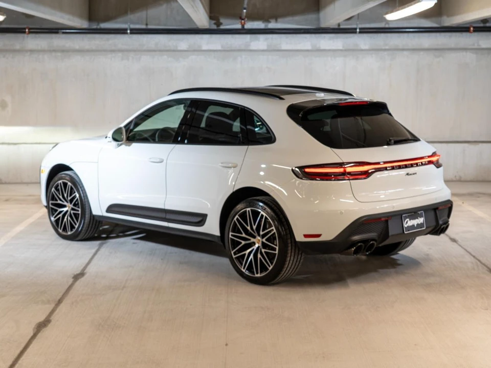 2026 Porsche Macan - Image 4 of 31