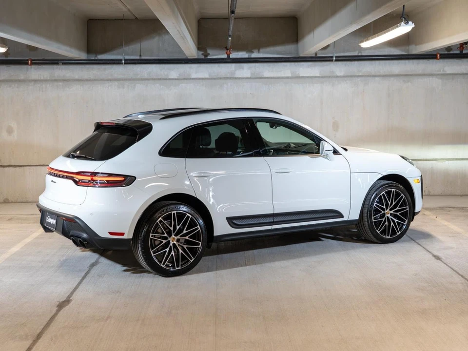 2026 Porsche Macan - Image 8 of 31