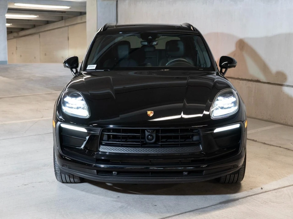 2026 Porsche Macan - Image 7 of 29