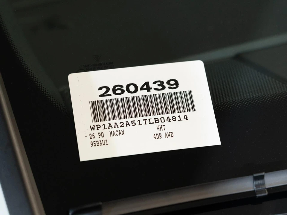 2026 Porsche Macan - Image 29 of 29