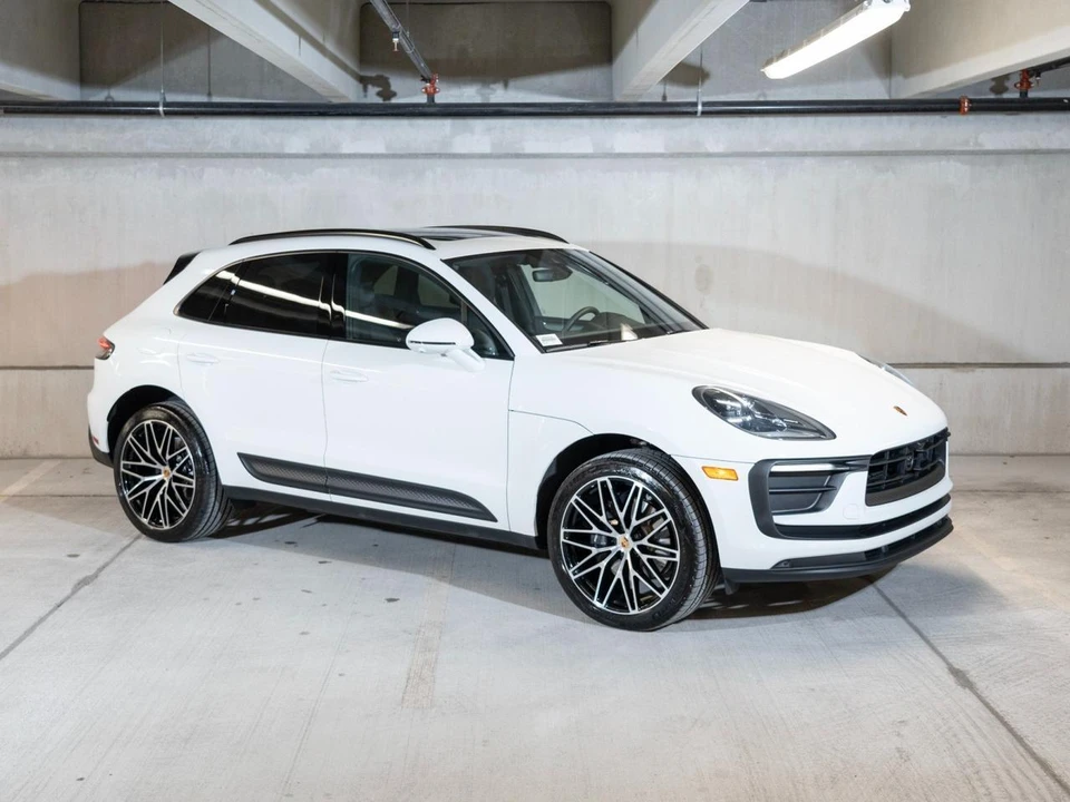 2026 Porsche Macan - Image 7 of 29