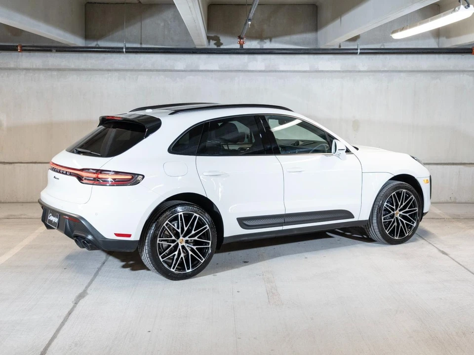 2026 Porsche Macan - Image 9 of 29