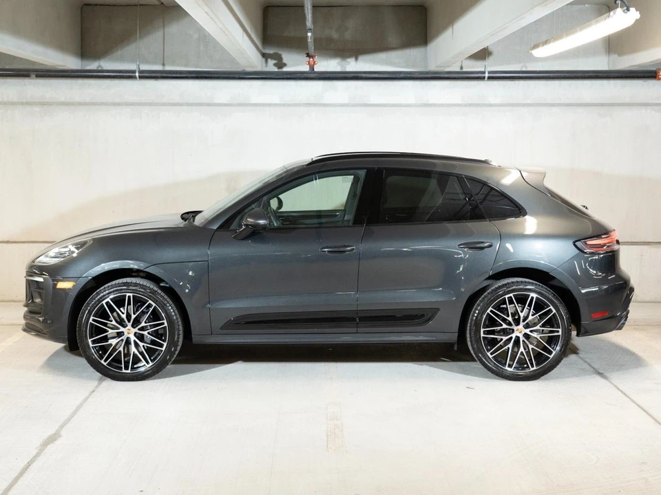 2026 Porsche Macan Electric - Image 4 of 30