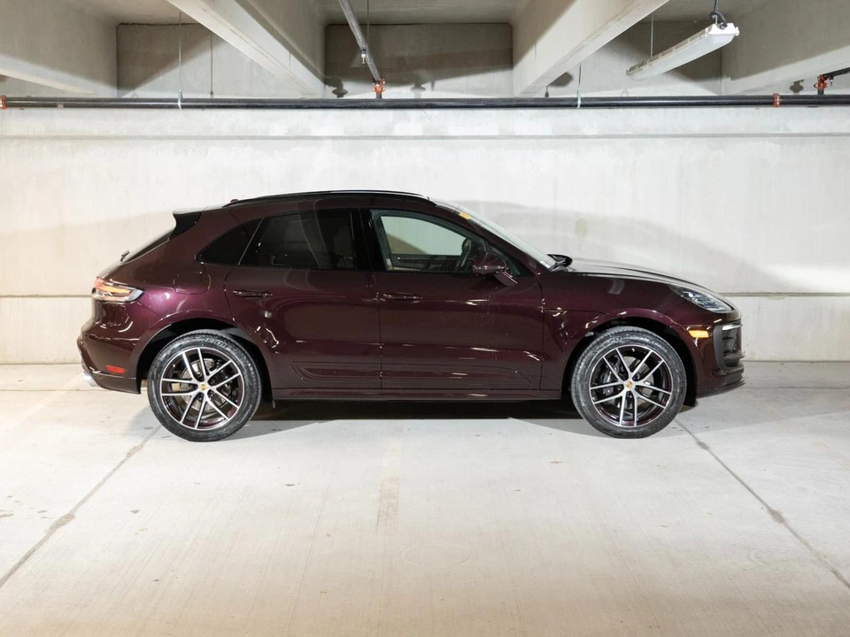 2026 Porsche Macan Electric - Image 9 of 29