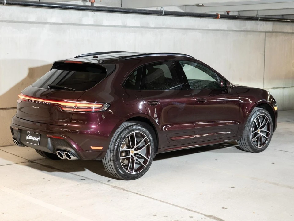 2026 Porsche Macan Electric - Image 10 of 29