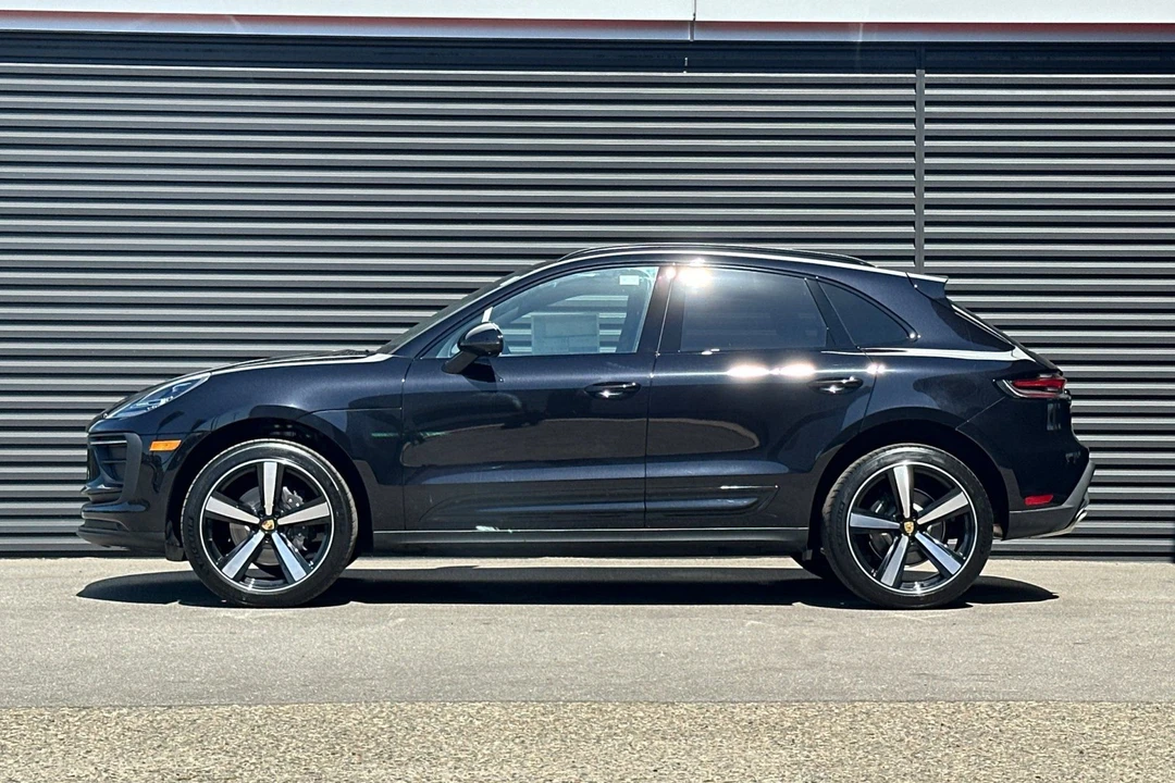 2026 Porsche Macan Electric - Image 2 of 31
