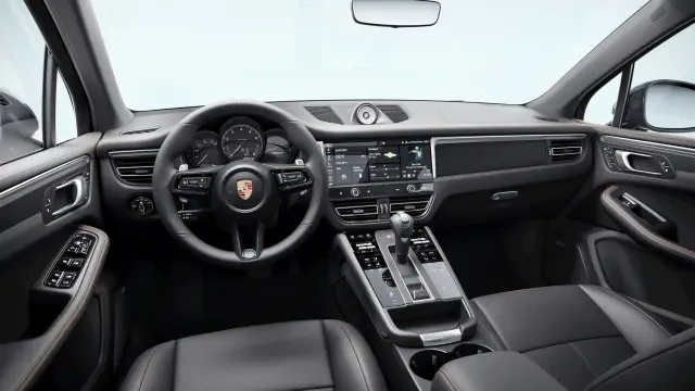 2026 Porsche Macan - Image 30 of 31