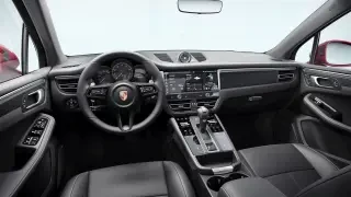 2026 Porsche Macan - Image 29 of 31