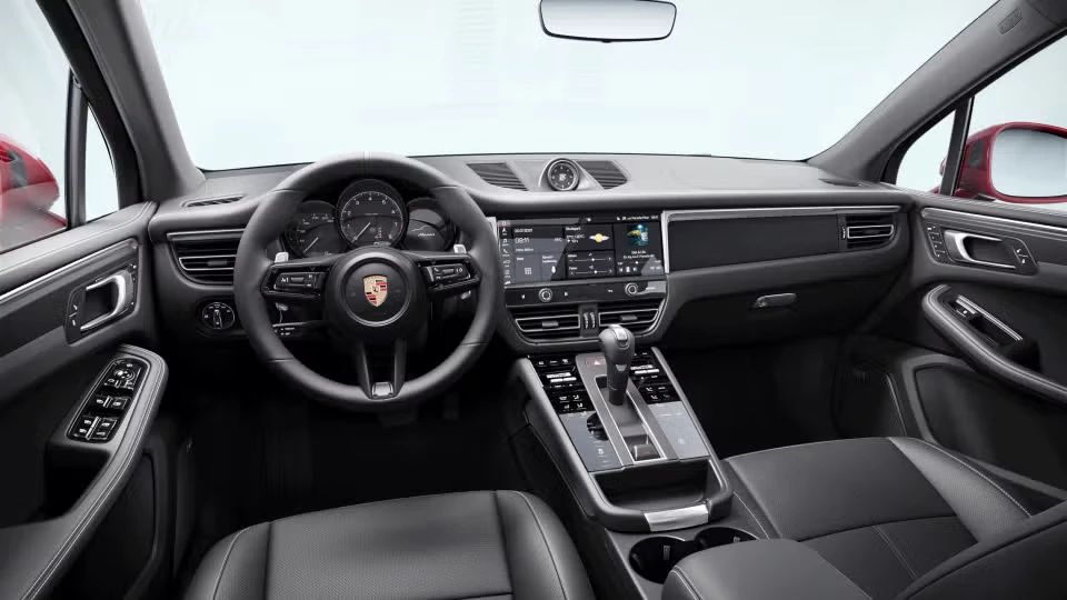 2026 Porsche Macan - Image 27 of 31