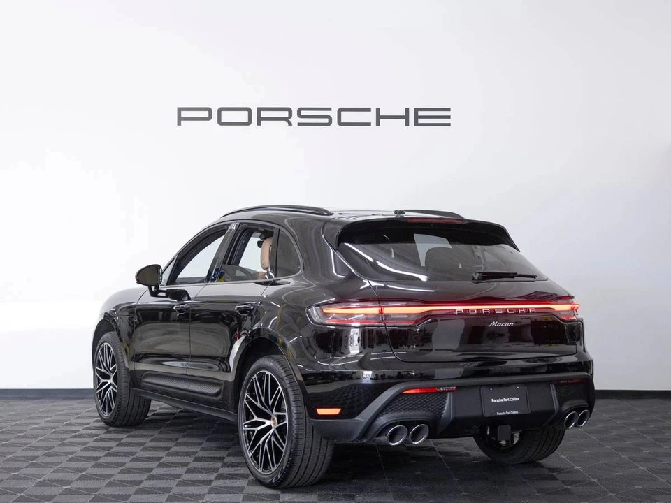 2026 Porsche Macan Electric - Image 3 of 5