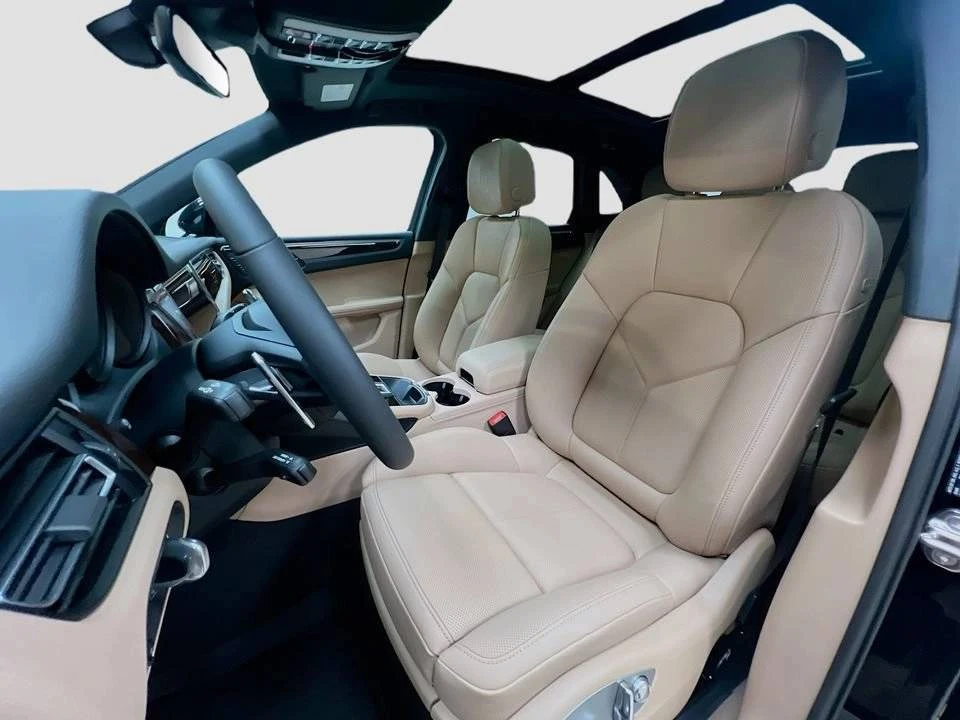 2026 Porsche Macan Electric - Image 5 of 5