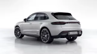 2026 Porsche Macan - Image 17 of 21