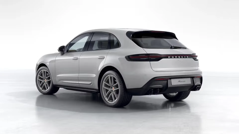 2026 Porsche Macan - Image 19 of 21