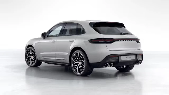 2026 Porsche Macan - Image 18 of 31