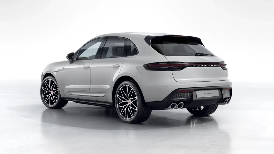 2026 Porsche Macan - Image 23 of 31