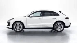 2026 Porsche Macan - Image 13 of 31