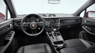 2026 Porsche Macan - Image 29 of 31