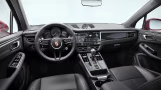 2026 Porsche Macan - Image 25 of 31