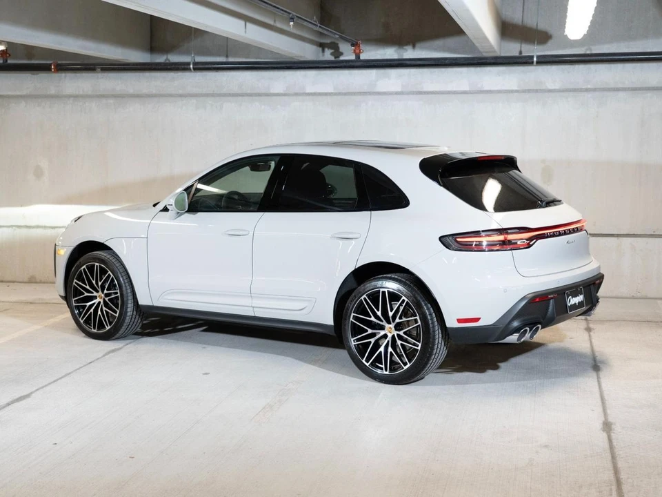 2026 Porsche Macan Electric - Image 3 of 28